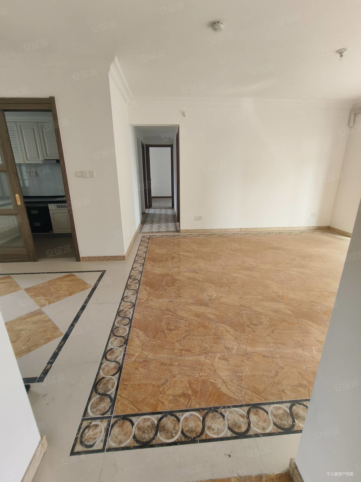 碧桂园精装电梯房4室双卫带地下车位可贷款全明户型