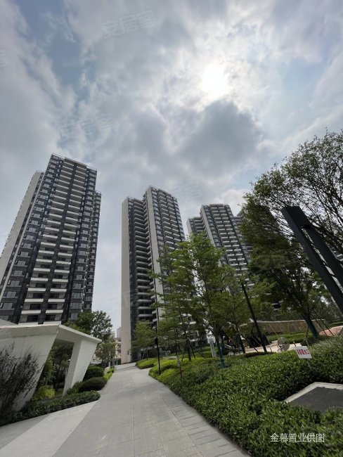 锦云湖光毛坯现房4房2厅可公积金组合贷