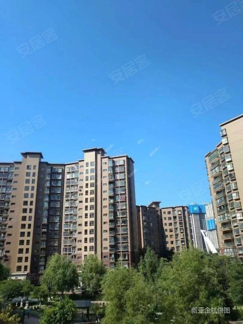 南北丽水雅苑150万10楼精装126平3房 龙头街