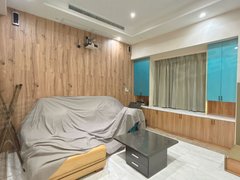 武汉蔡甸恒大绿洲世茂龙湾(二期) 边户带超大院子 居家办工 花博汇力高雍湖湾出租房源真实图片