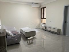 安阳文峰中环百货万达附近,华富世家精装修两室,随时看房,拎包入住出租房源真实图片