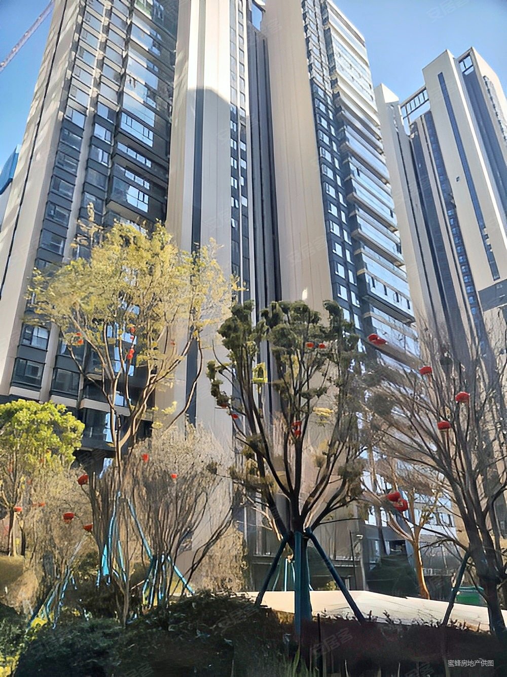 俊发城紫薇苑3室2厅1卫97㎡东88万