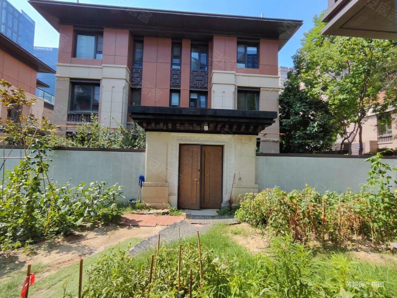 独栋别墅!上下五层!带四面花园!小区纯别墅!随时看房