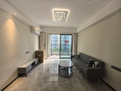 汕尾汕尾城区东涌高铁站 保利时代一期  精装修 99平 三房 拧包入住出租房源真实图片