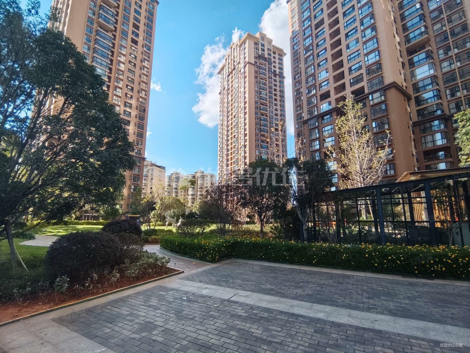 电梯房 2室 76平 精装 南北通透 房东急置换 诚心出售,佳兆业壹号公馆