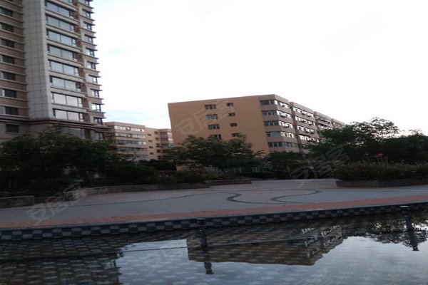 鲤鱼山花园小区