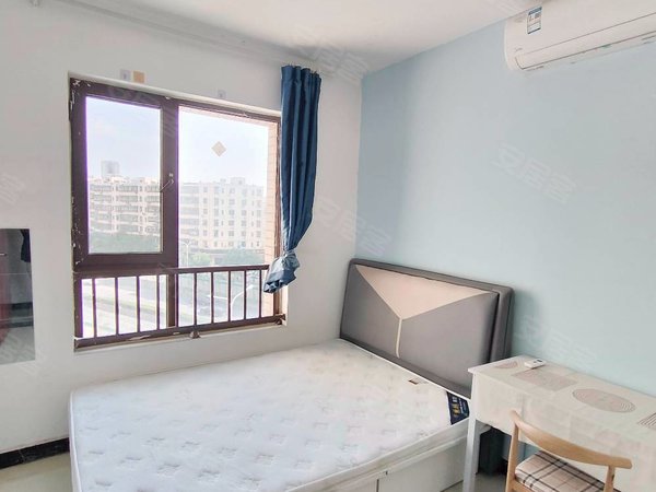 精装卧室,近经一路,西市场,路港夜市,随时看房出租房源真实图片