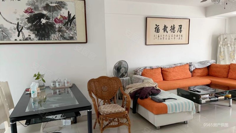 丽景国际多层复式,带大露台,四室两厅两卫.