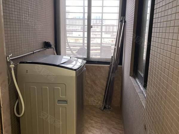 泉州石狮石狮服装城钞坑泰亨新城(北区)萍子出租 世茂 服装城片区 三