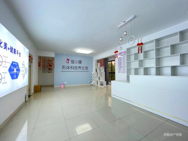 2号地铁长沙大道站正地铁 运达 雨花公馆 带180平露台