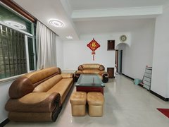 汕尾汕尾城区城区周边六马路凤湖楼电梯房,3房2厅2卫,租金2200元,拎包入住出租房源真实图片