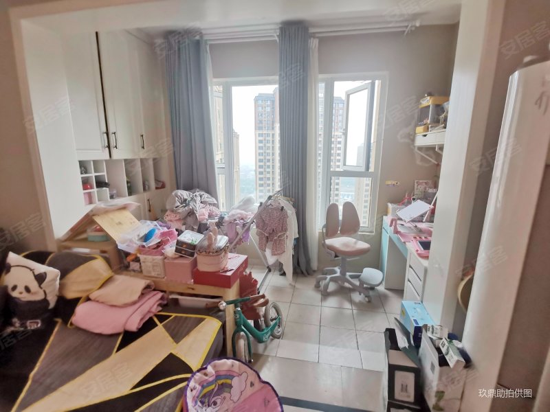 龙潭寺地铁口 石室北湖校(116)出价可得视线无遮挡 法拍房