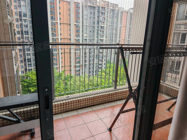 广州花都铁路西万科天景花园广州北站万科天景花园 汽车城地铁口3室