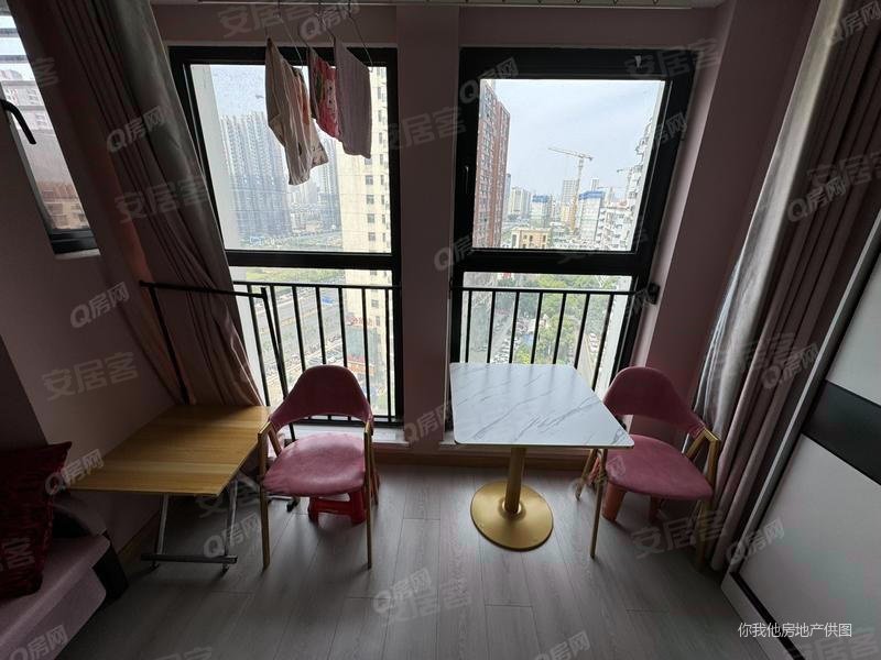 瑶海万达广场公寓 一室一厅 朝南户型 精装修 地铁2号线