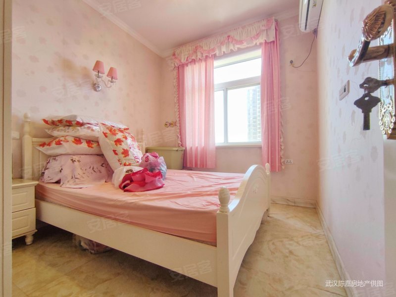 二中旁政和花园电梯中层精装修拎包入住证满可谈