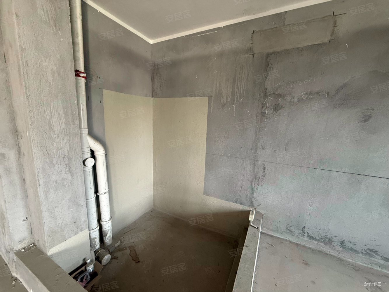 蓝光雍舜府(一期)4室2厅3卫138.95㎡南北140万