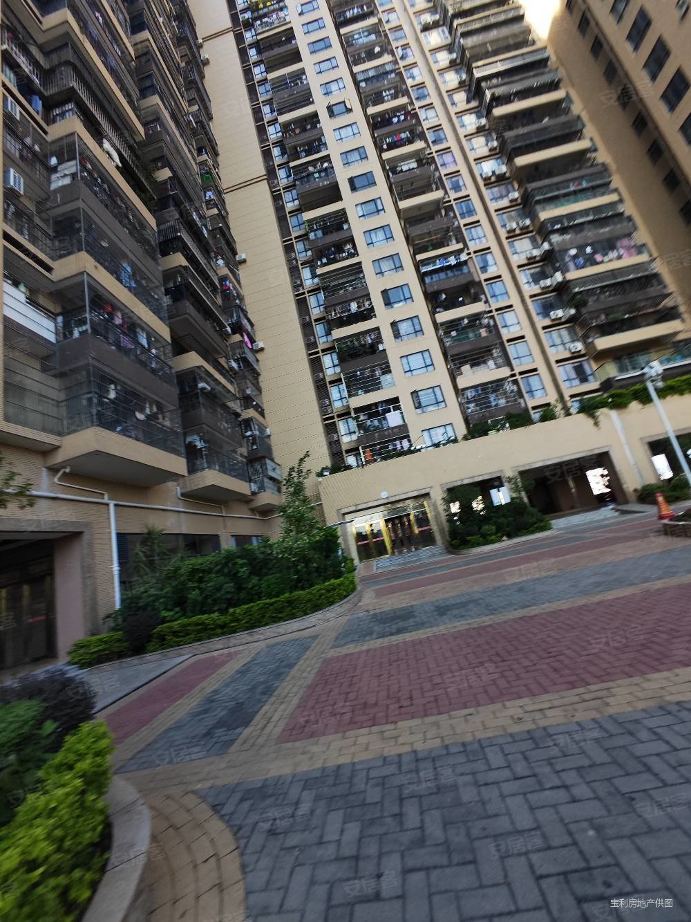 大围新城世纪万家4室2厅1卫98㎡南123万