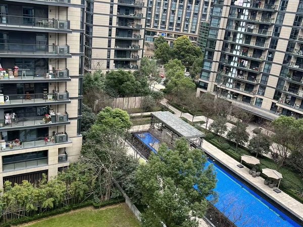 杭州拱墅和睦天阳武林邸天阳武林邸 横厅三房 超大落地窗 带大泳池,一