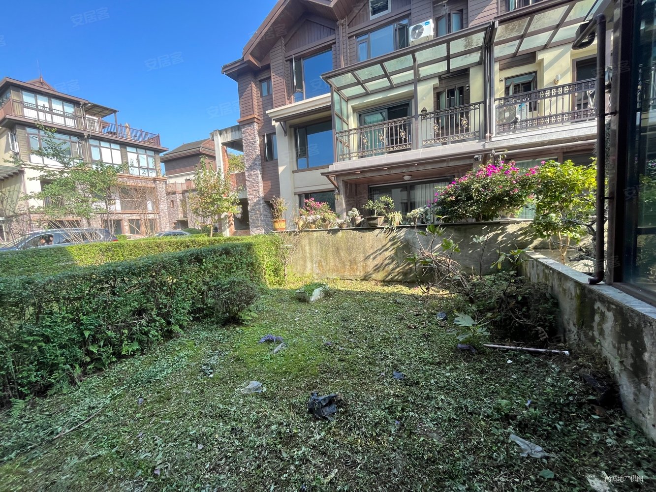 明宇豪雅青城(别墅)3室2厅4卫97.6㎡南北130万