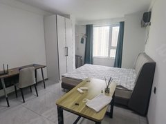 万科滨江大都会，随时看房，价格可谈，拎包入住有空调，家具齐全