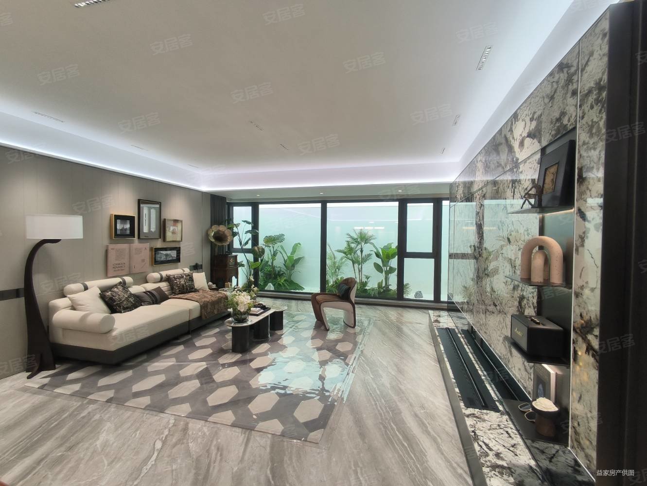 高新万科城3室2厅2卫133.96㎡南北103万