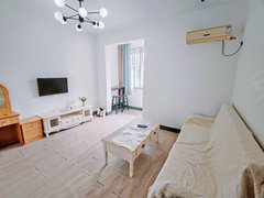 桂林秀峰十字街民用水电市中心乐群菜市医学院旁古南门景区里面精装1房家电齐全出租房源真实图片