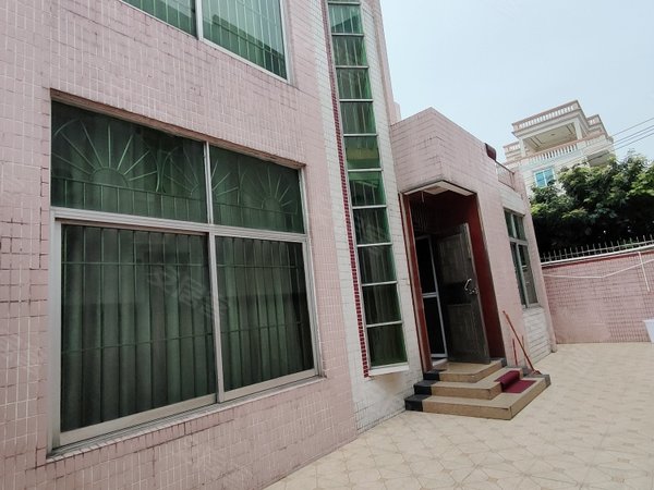 深圳宝安松岗西山别墅区松岗独栋3层别墅 精装8房4卫 停车免费 可住可