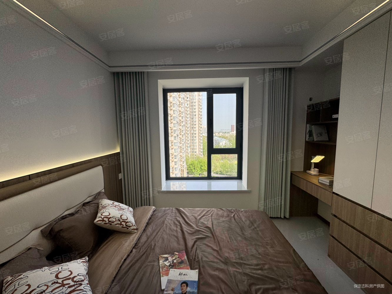 维多利亚夏郡3室2厅2卫137.1㎡南北105.8万