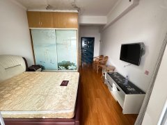 中茂城对面 800一个月 居家小公寓 房间干净 拎包入住