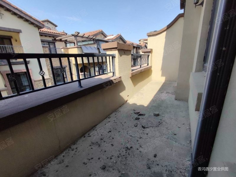 通州觅子店香河 城附近孔雀城别墅 百平米地下室 带车库,大运河孔雀城