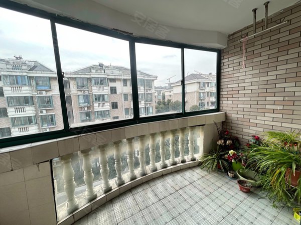 上海奉贤西渡文怡花园真实拍 文怡花园居家装修家具家电齐全寻稳定