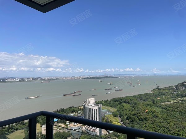 广州南沙南沙港中交蓝色海湾中交蓝色海湾 地铁口海景四房 高楼层开阔
