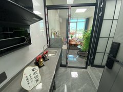 石狮石狮服装城世茂摩天城鹏山新大道石狮服装城商圈落地窗大床房拎包入住出租房源真实图片