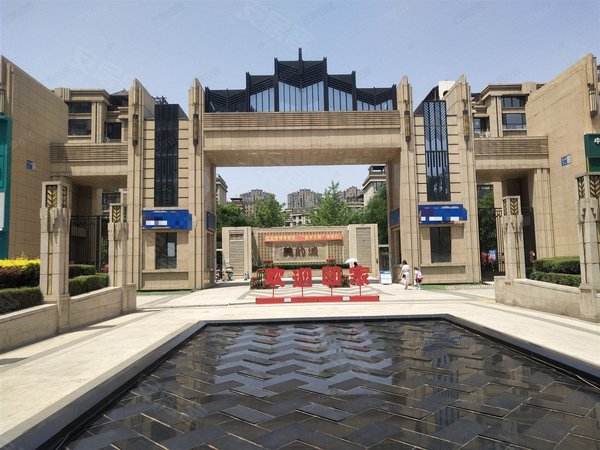 沈阳于洪荷兰村美的城新增精装 随时看房 近地铁 干净整洁 实景图片