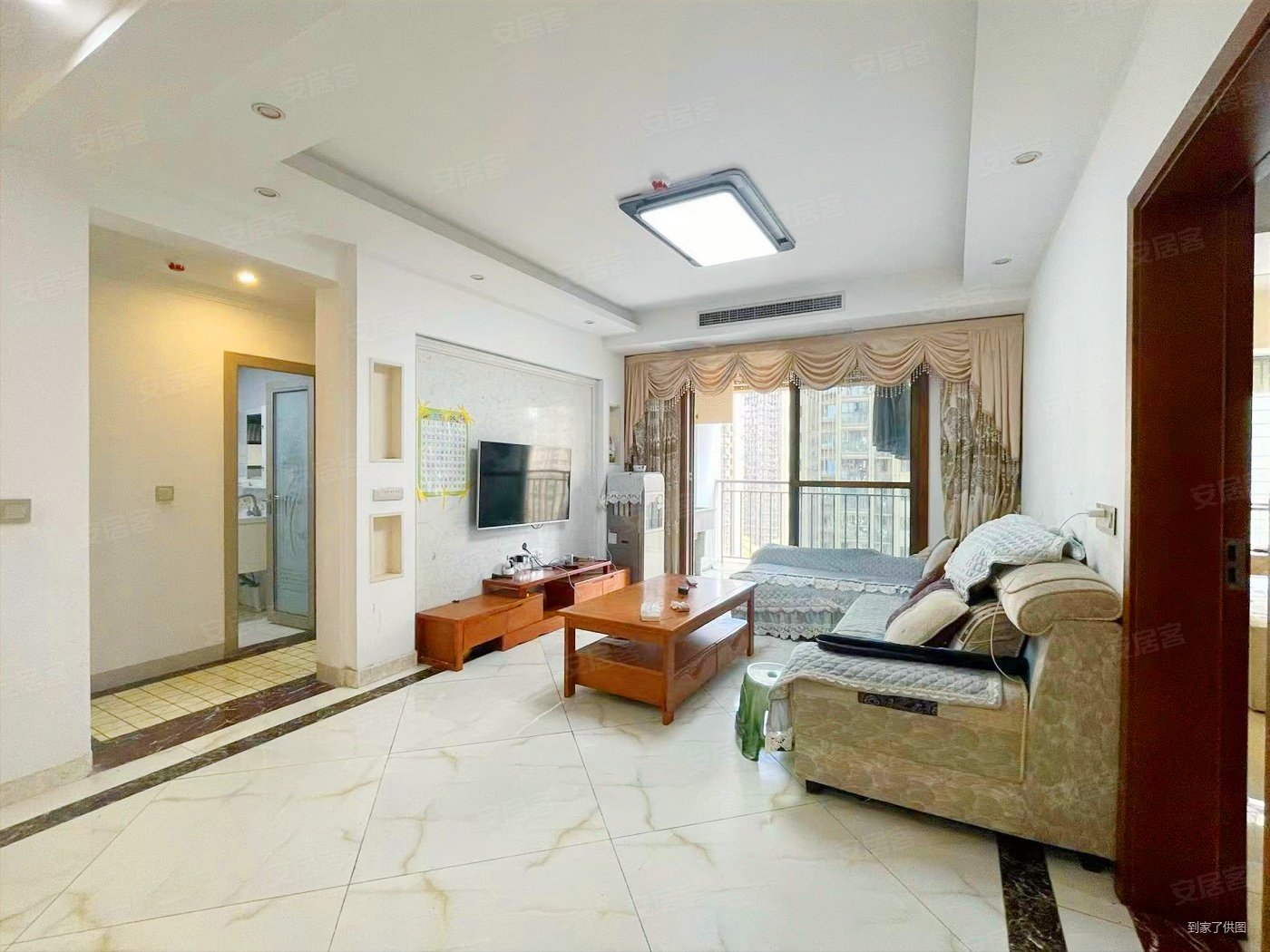 雅居乐御宾府  三房双卫朝中庭