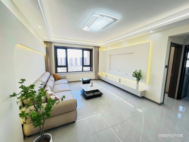 华府丹郡三叶草商业配套齐全南北通透近地铁装修好