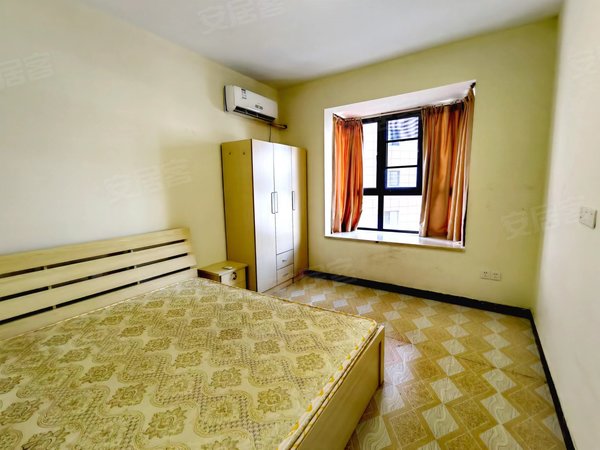 福州马尾江滨东大道海悦公馆海悦公馆 刚需两房  设备齐全 干净明亮