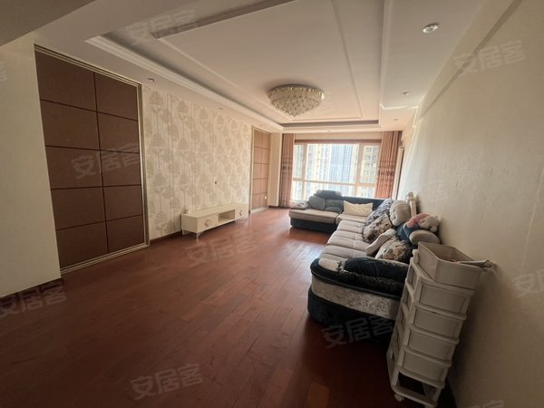 包头青山文化路万郡大都城万郡 精装修三室  家具家电齐全 钥匙在手 随时可看出租房源真实图片