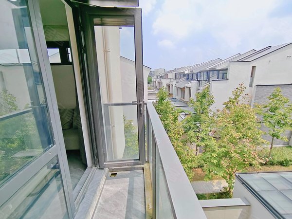 苏州吴中木渎中航樾园(别墅)中航樾园,近锐晶大厦,金竹大厦,木渎地铁