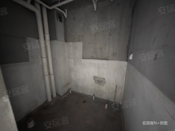 中航华府3室2厅2卫88.35㎡南北158万