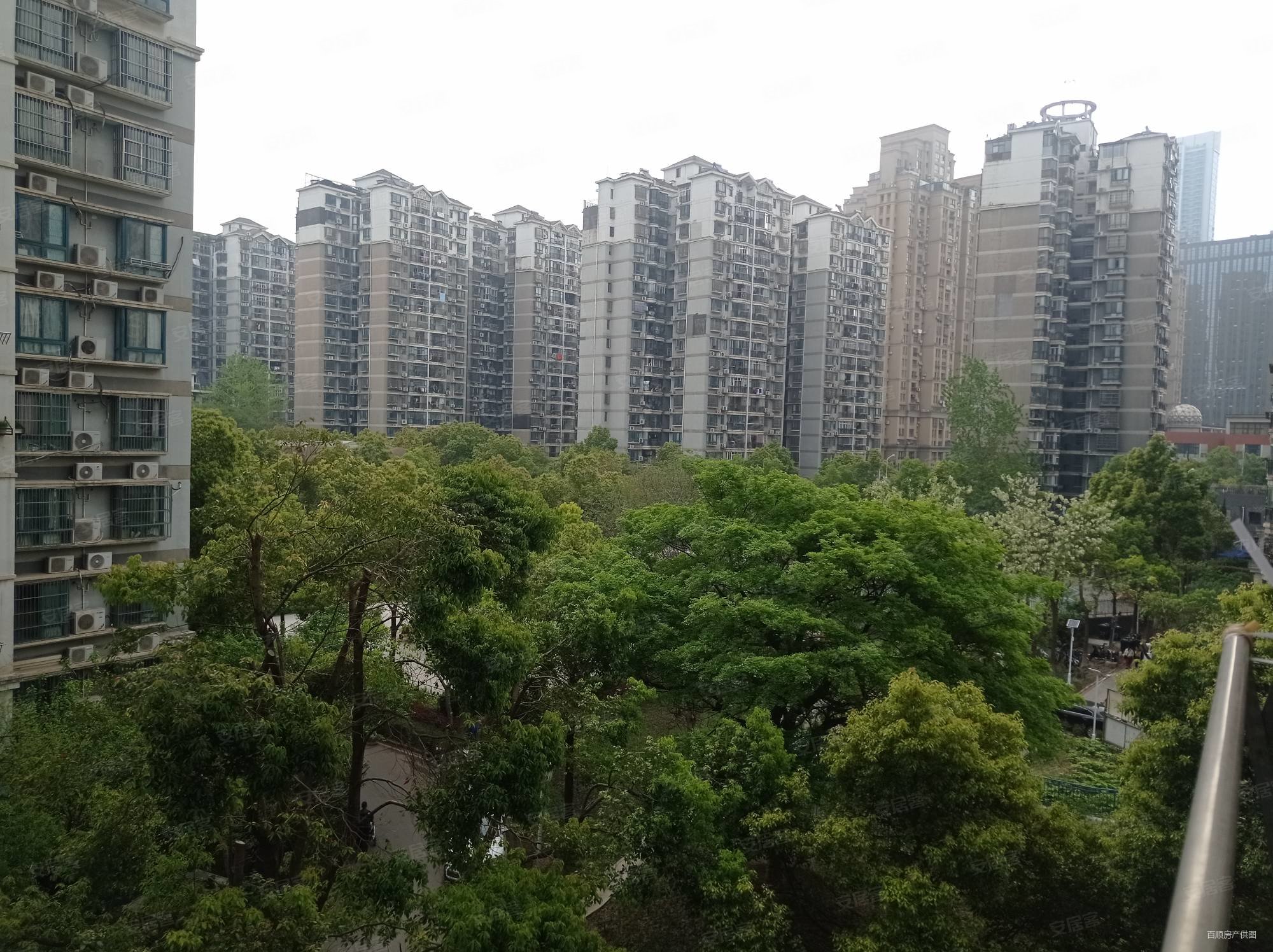 武汉房产网>武汉二手房>江岸二手房>二七路二手房>东立国际>