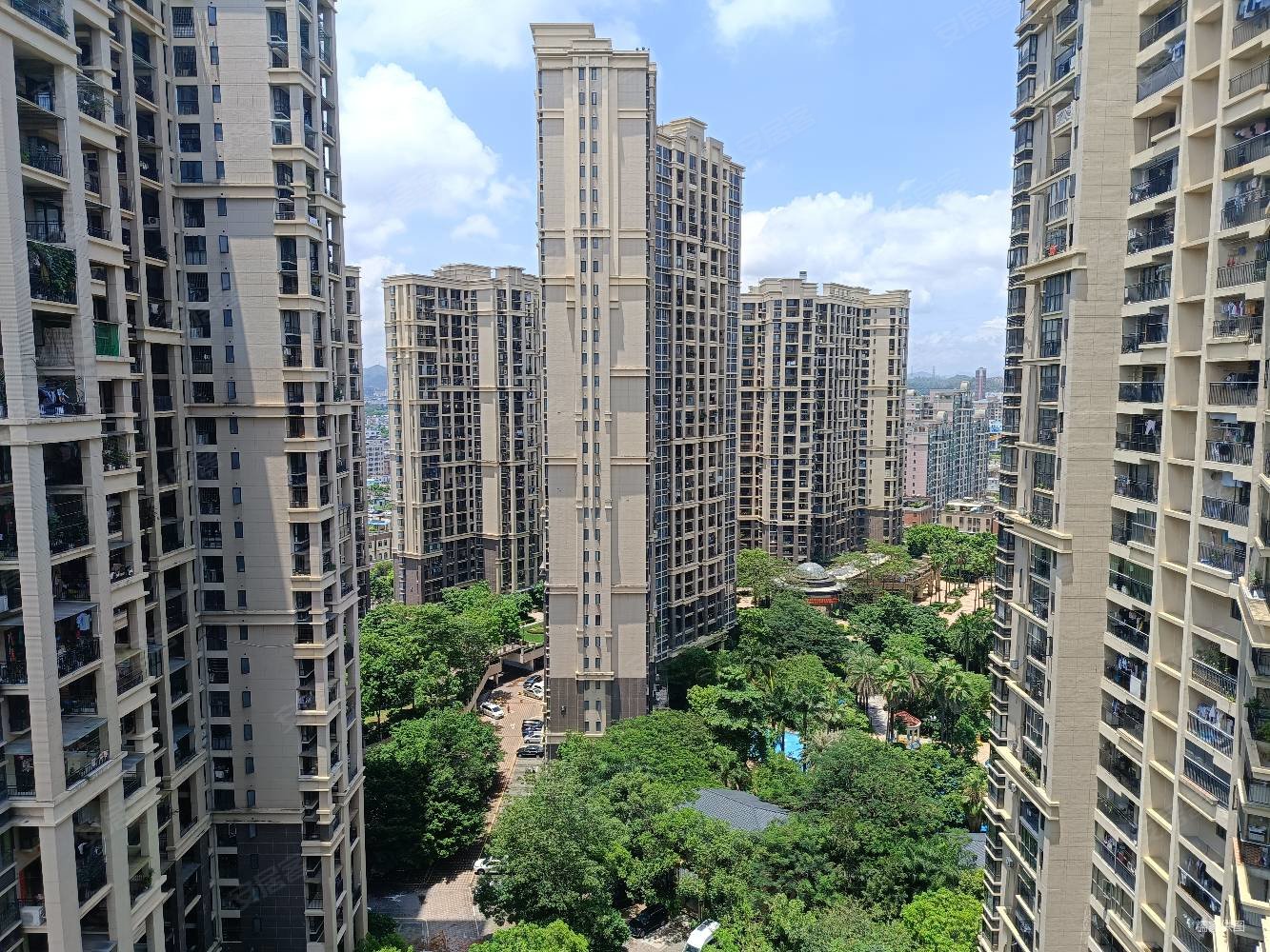 中海西岸华府北区