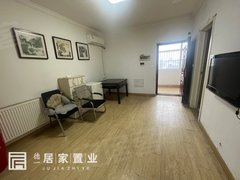 潜江园林章华中路体育场附近中润金桥郡 2室2厅1卫 精装修 电梯房 58平出租房源真实图片