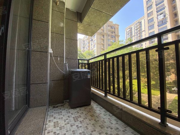 塘栖栖溪公馆两室,大阳台客厅,通燃气租金月付,拎包入住出租房源真实
