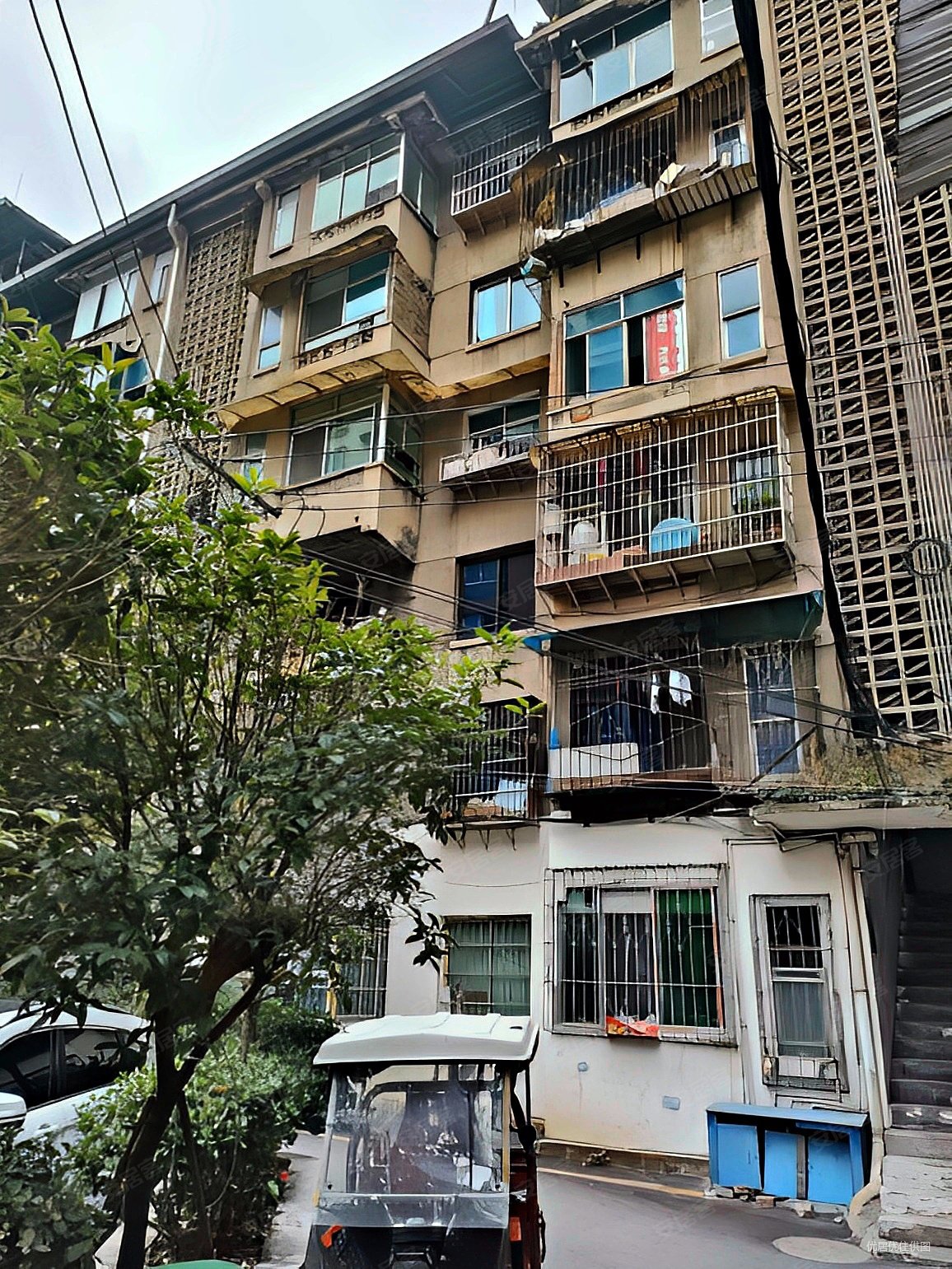 花溪大道北段476542号小区