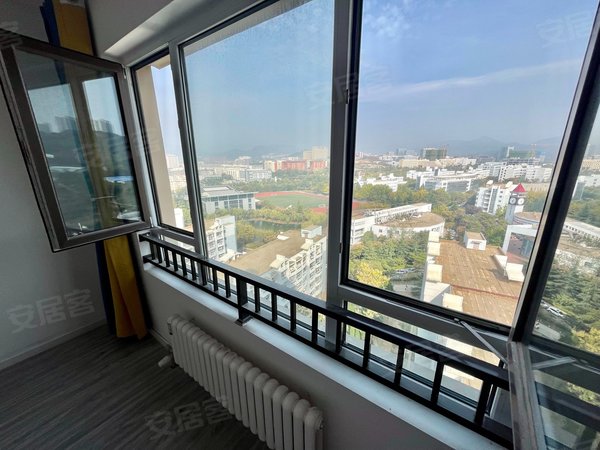 青岛李沧李沧周边水岸香都可只租女生!一套空三间!无中介!无杂费!