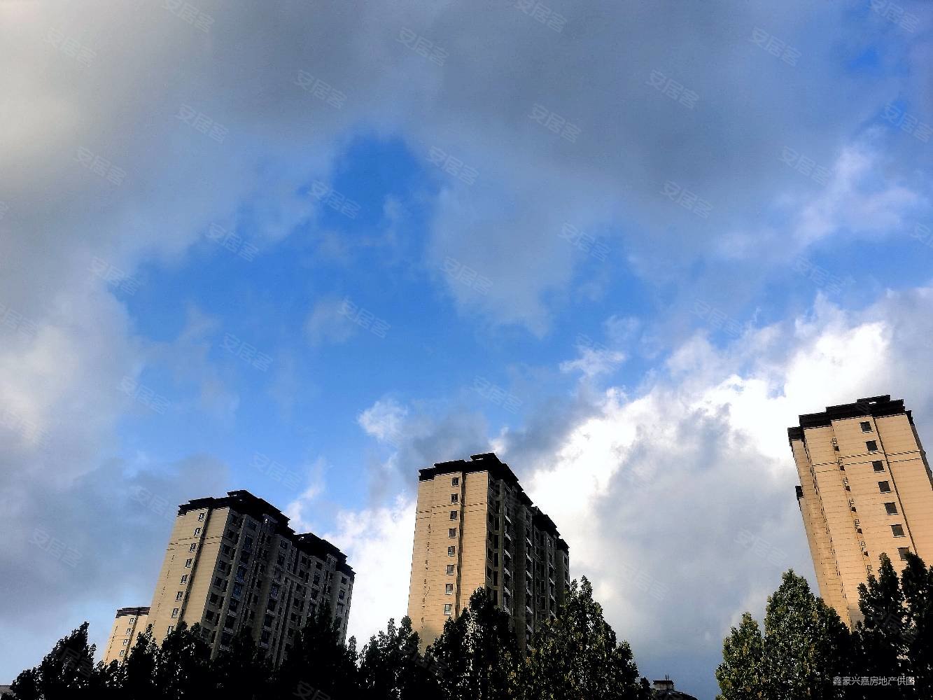 御龙湾郓城商住楼