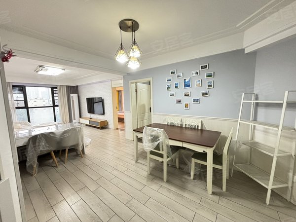 重庆九龙坡奥体中心中新城上城上城花园袁家岗近轻轨 近重医 精装修两房 可短租出租房源真实图片