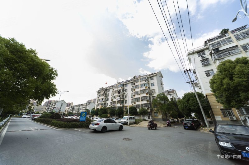 兴华苑a区家天下五里山天街南北通透多层无公摊