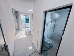 徐州鼓楼九龙湖全女生 押一付一 无中介费 庆云桥地铁 主卧朝南 四户合租出租房源真实图片